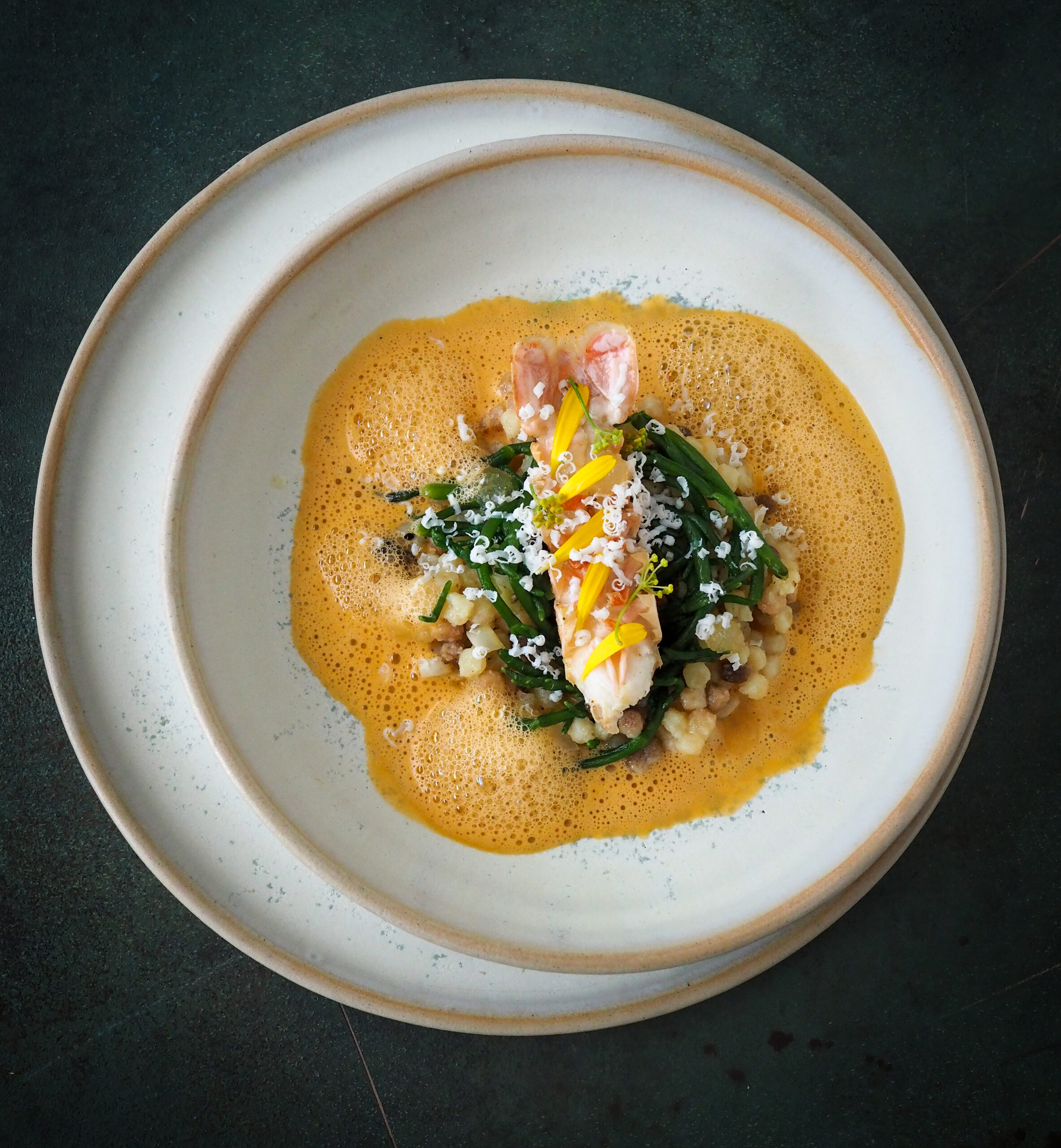 Langoustines met fregola sarda, yuzu-gel en zeekraal - Pimentón