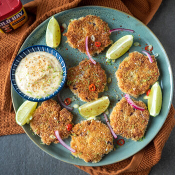 Shrimp cakes met Old bay seasoning