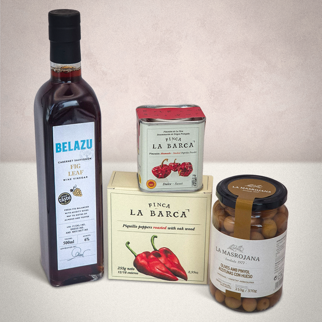 Spaans geschenpakket met vijgenblad azijn, arbequina olijven, piquillo pepers en gerookte paprikapoeder